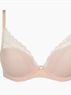 Chantelle Soft Blush Lace Underwire Bra